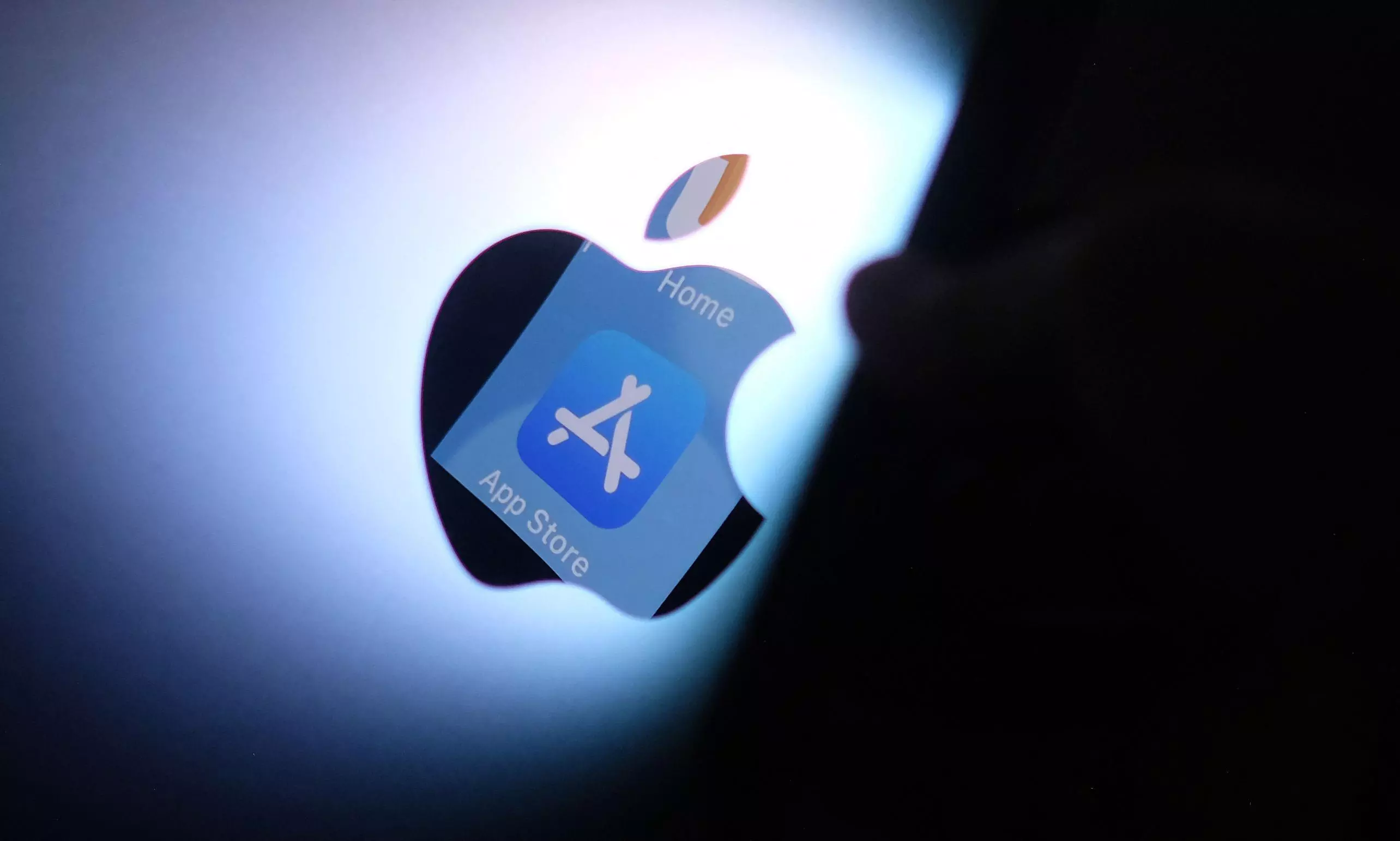 European Union regulators accuse Apple of breaching digital competition rules