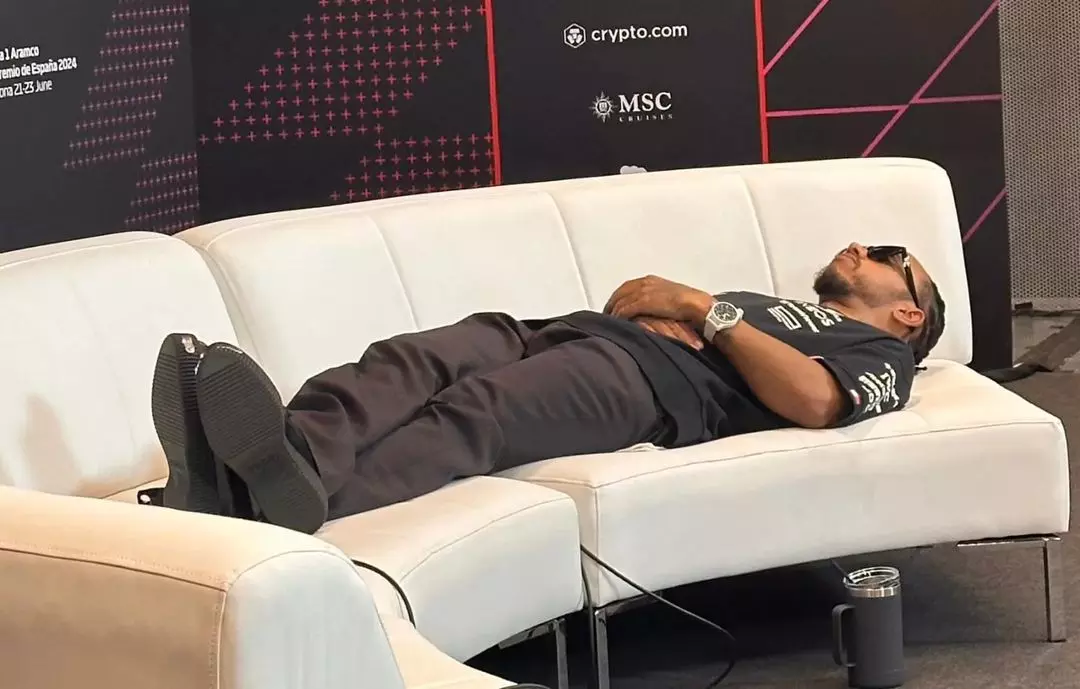 Hamilton duerme la siesta, Verstappen se ríe: diversión en el Gran Premio de España de 2024