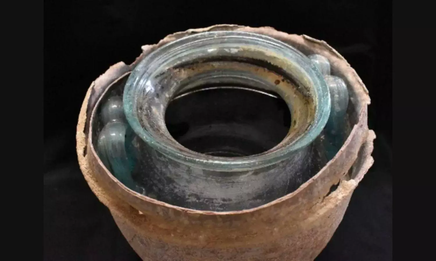 2000-Year-Old White Wine Excavated in Spain