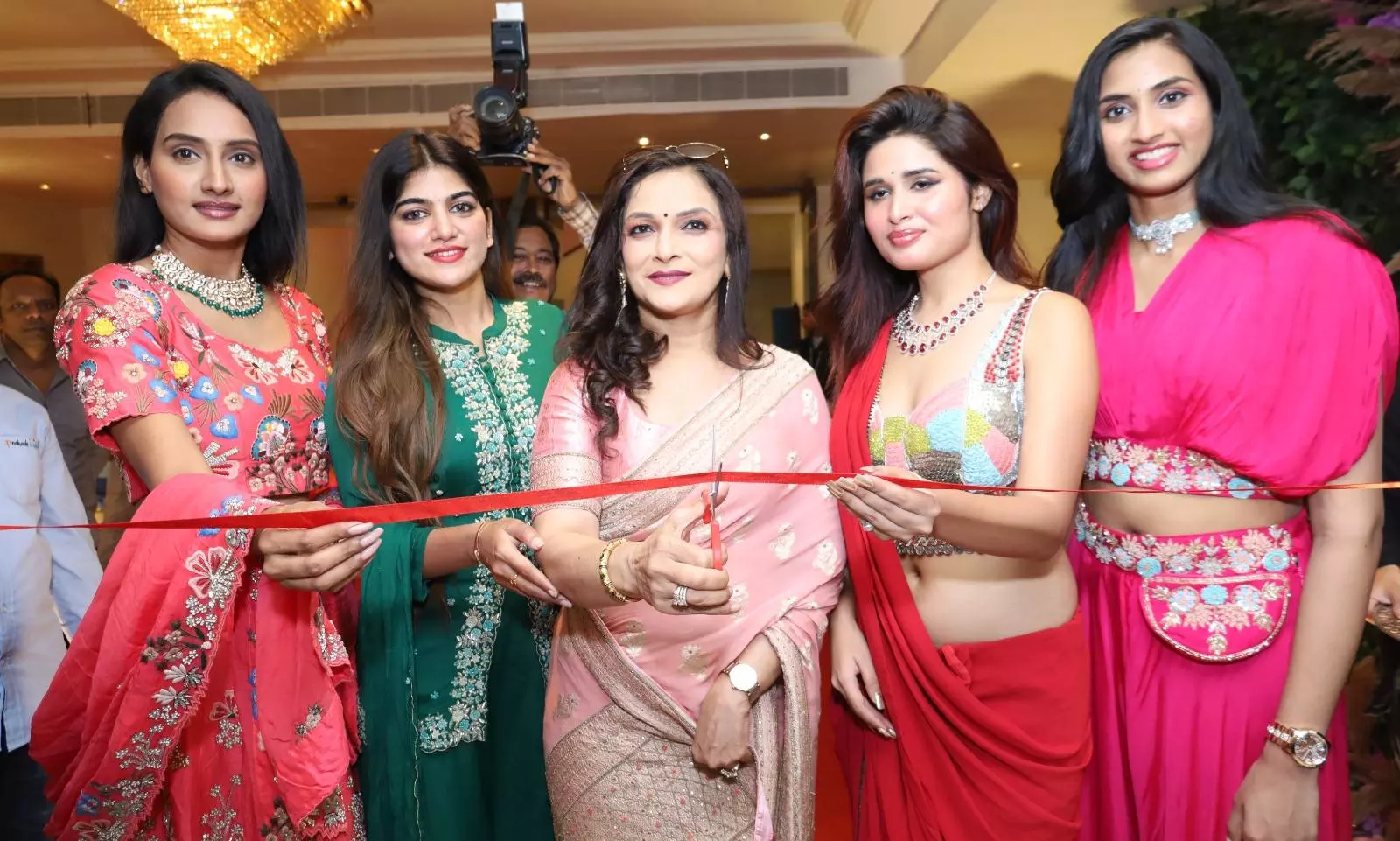 Socialite Bina Mehta Inaugurates Sutraa Exhibition at Taj Krishna