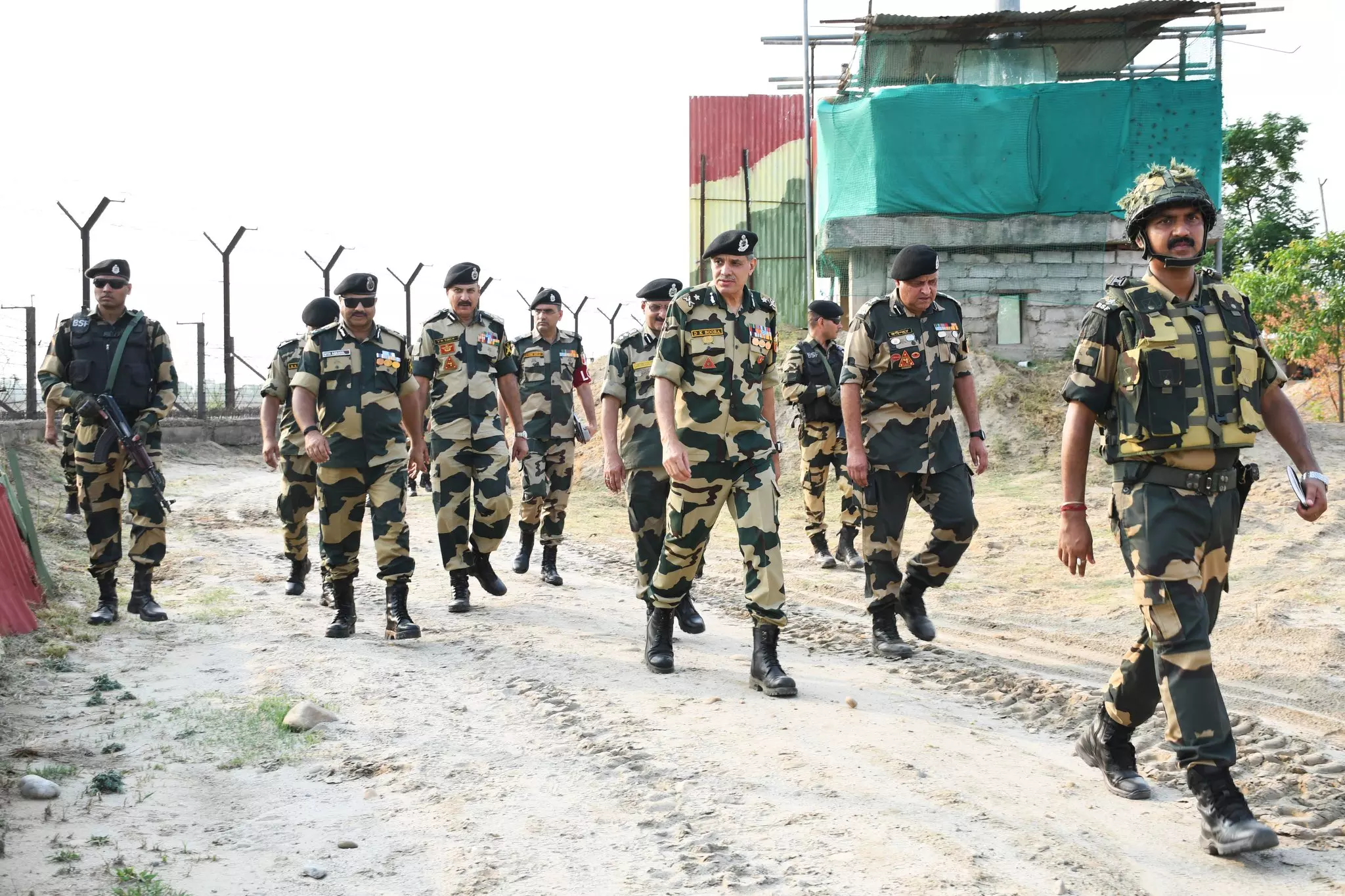Army, BSF alerted as dreaded militant commander, 18 other prisoners escape from PoJK jail