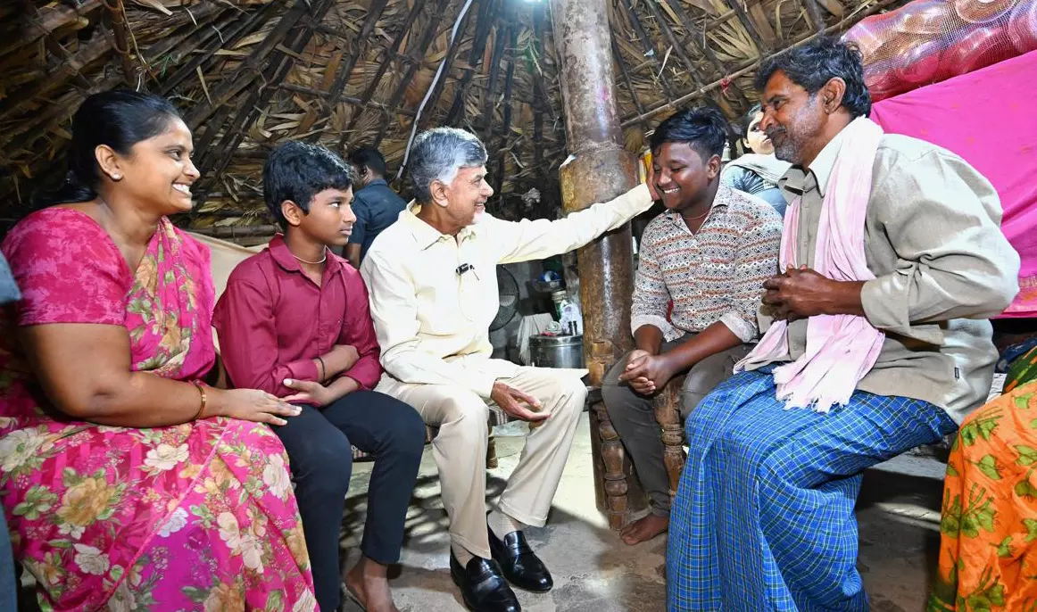 Andhra Pradesh: CM Naidu enquires about details of beneficiary’s family