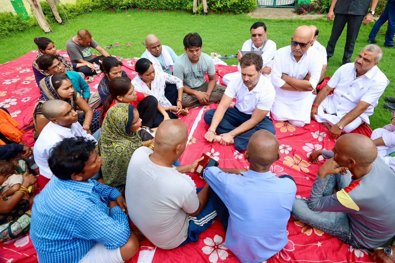 Rahul Gandhi reaches Aligarh, meets kin of Hathras stampede victims