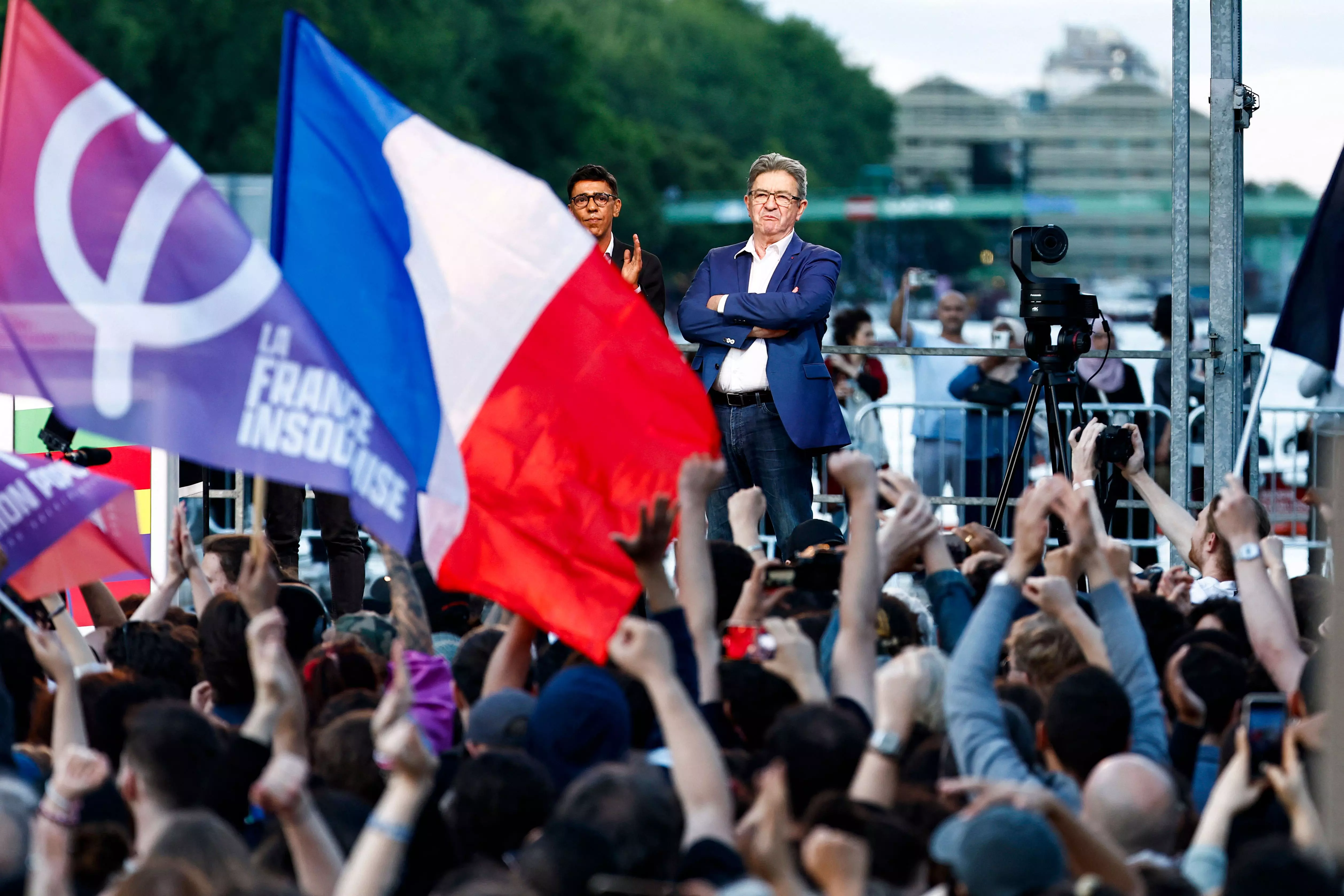 France elections: Left alliance gets most seats over far right