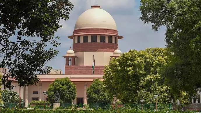 SC asks Centre to frame policy on menstrual leave for women