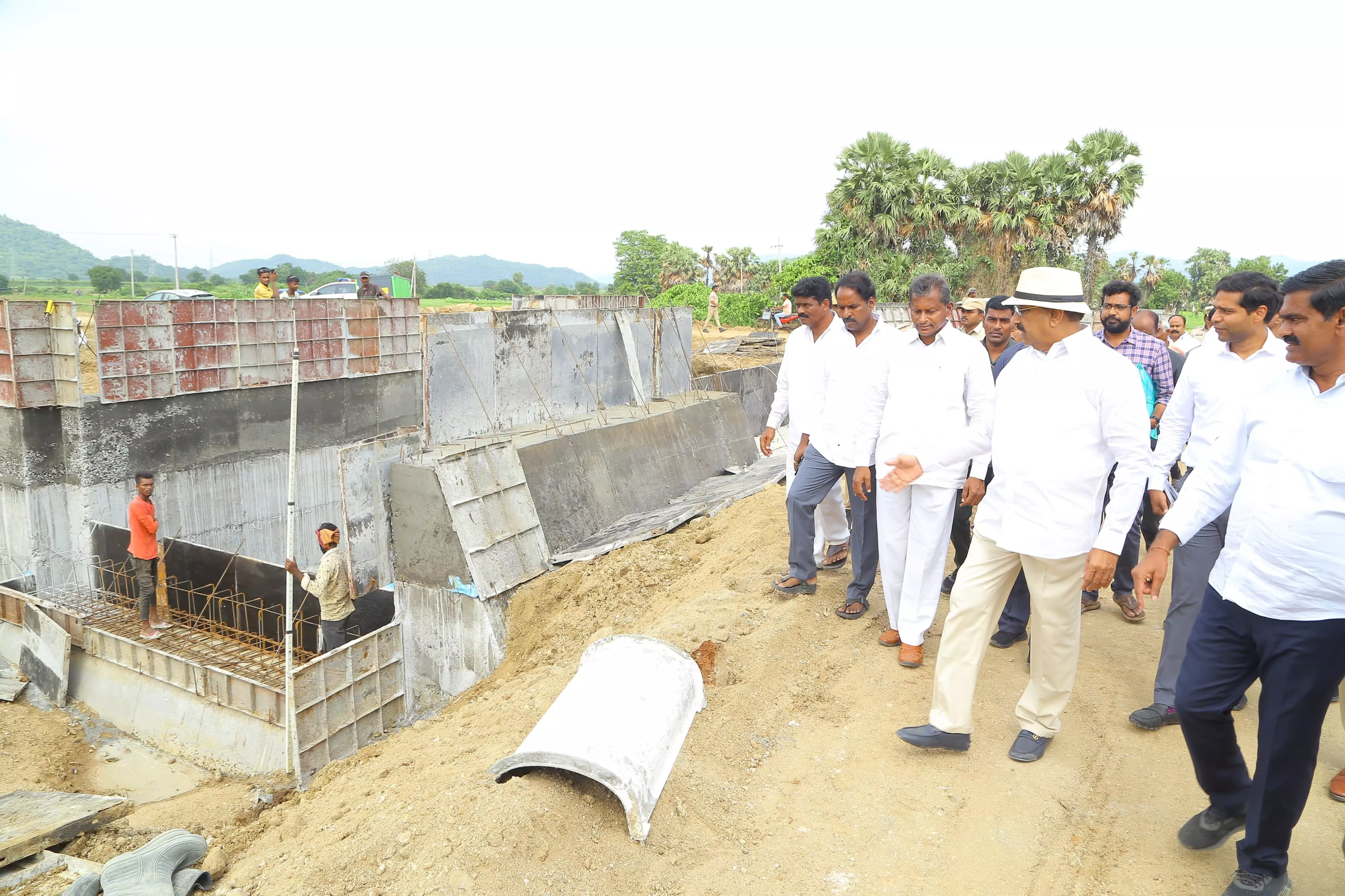 Complete Enkuru link canal works by month-end: Thummala to officials