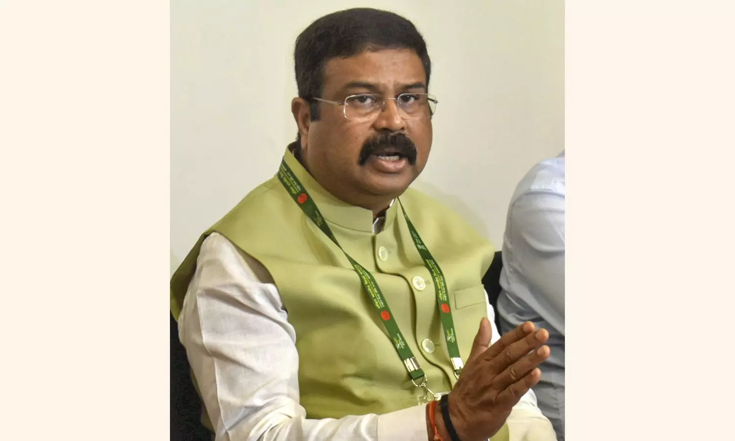 Union Minister Pradhan urges States to work for building collaborative education system