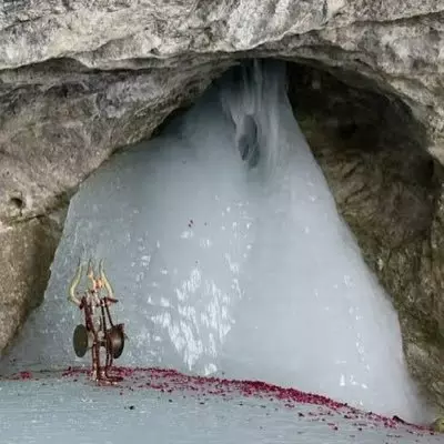 Over 4,600 pilgrims leave Jammu base camp to join Amarnath Yatra