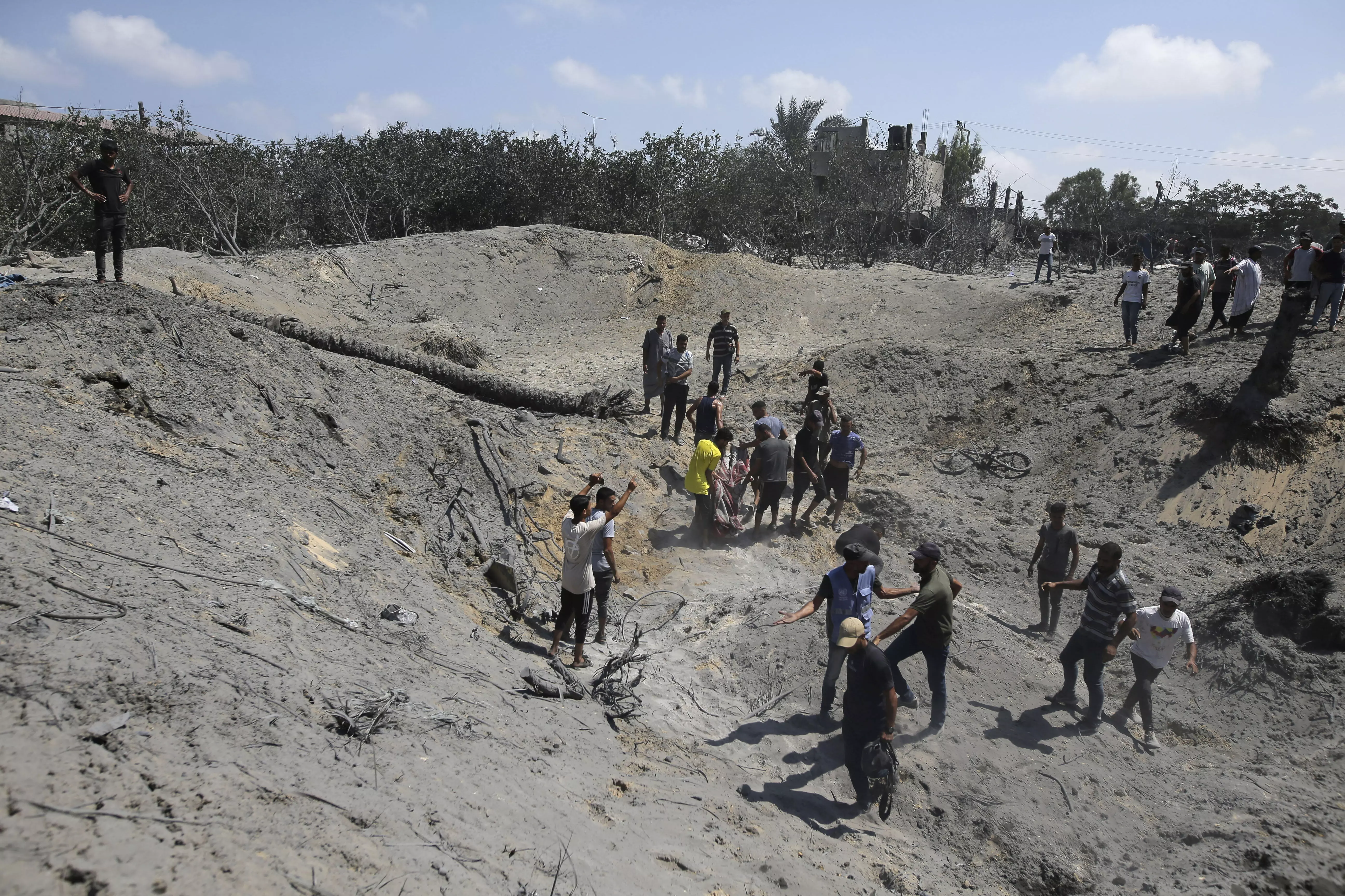 Israeli strike targets Hamas military commander, kills at least 90 in southern Gaza