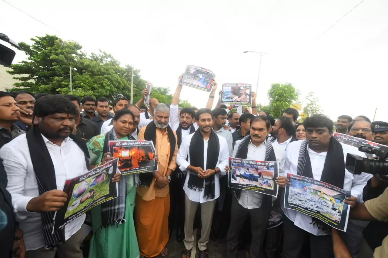 Jagan Mohan Reddy leads YSRC walkout on first day of legislature session