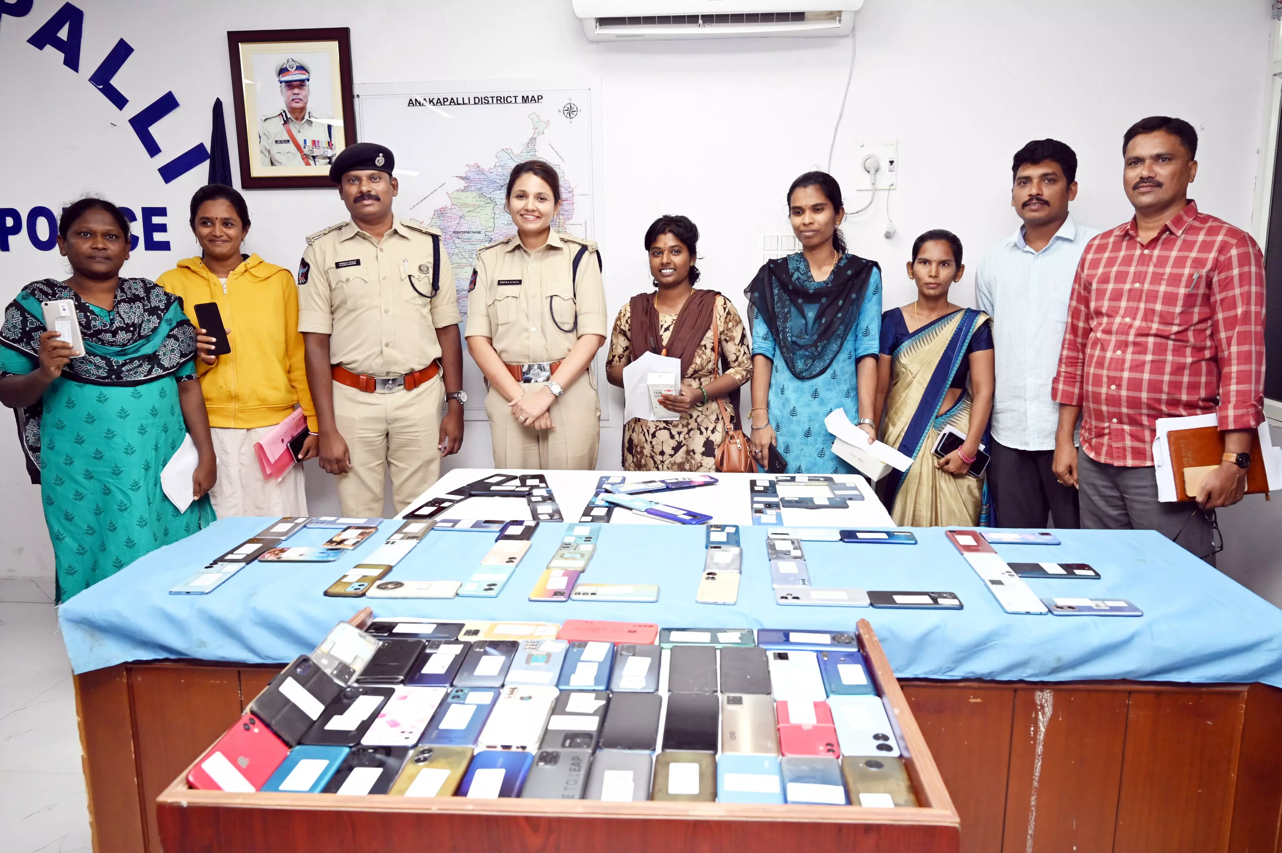 Anakapalli Police Recover 176 Stolen Mobiles Worth Rs 25 Lakh