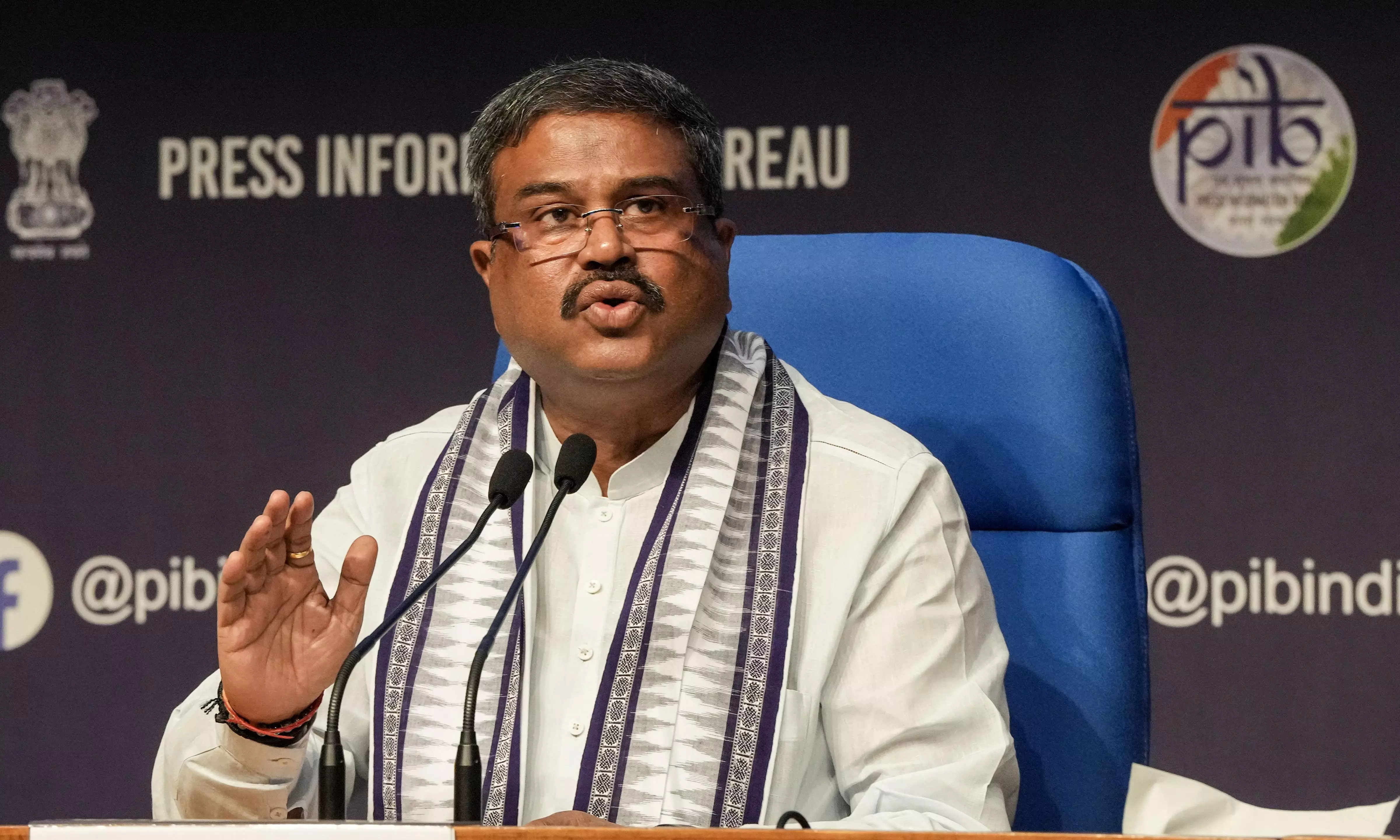 Union Education Minister Rules Out IIM for Telangana