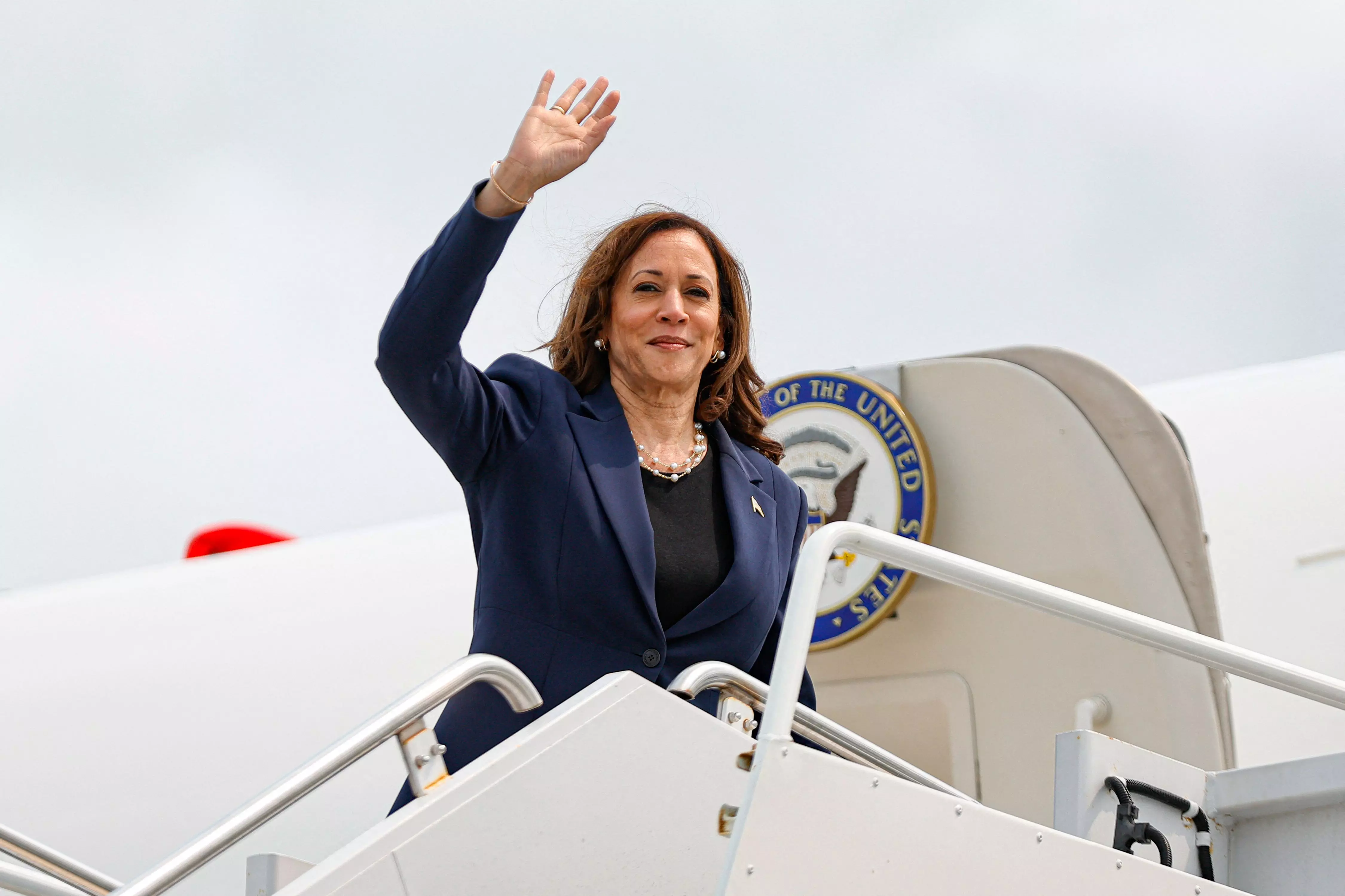 Republican leaders urge colleagues to avoid racist and sexist attacks on Harris