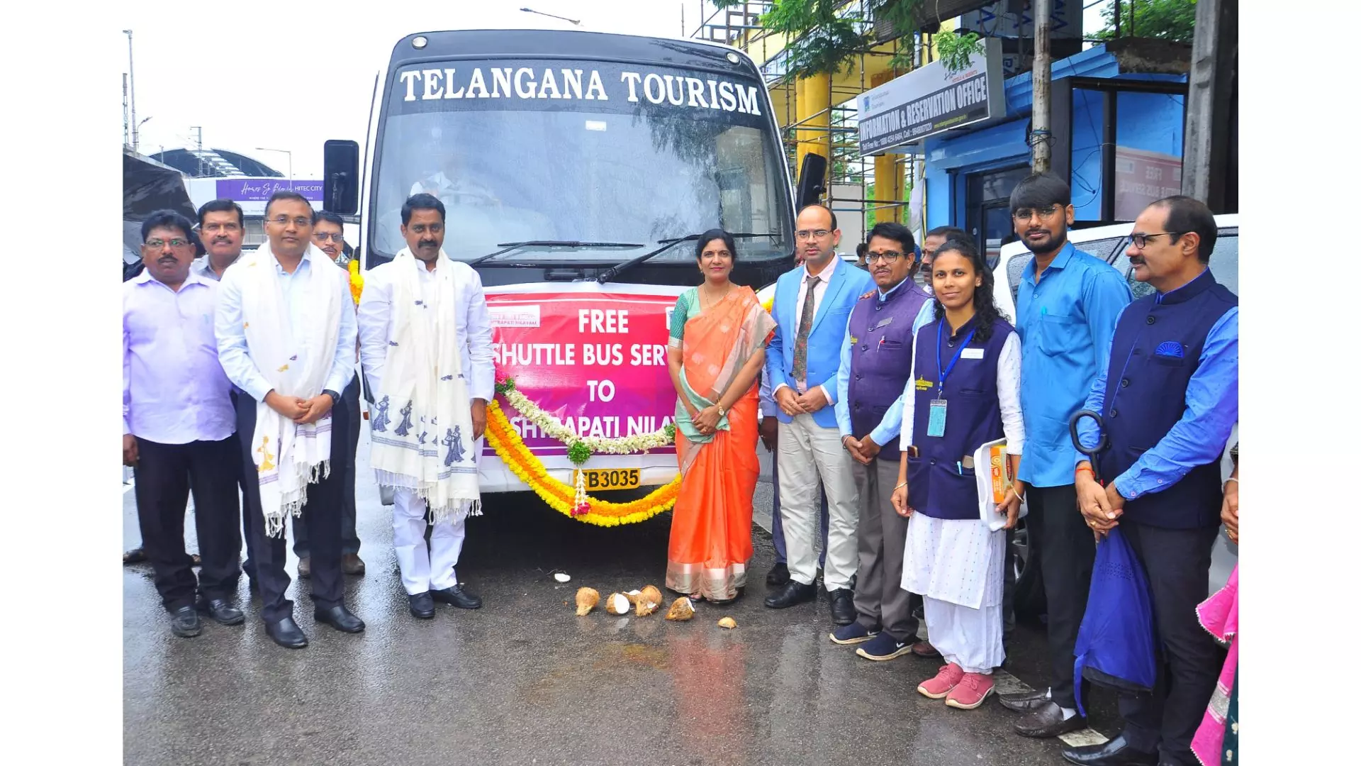 Telangana: President Droupadi Murmu launches free shuttle bus services to Rashtrapati Nilayam