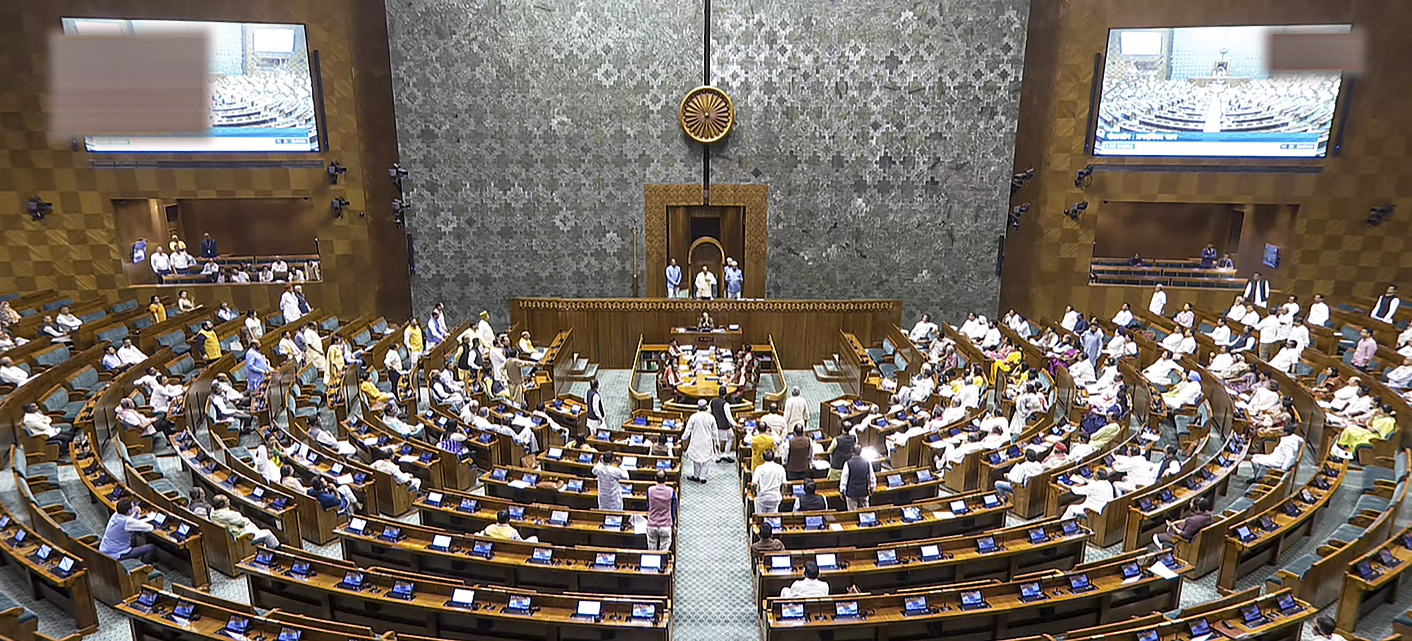 Lok Sabha Budget Debate Erupts in Chaos: Treasury and Opposition Clash Over Budget Criticisms