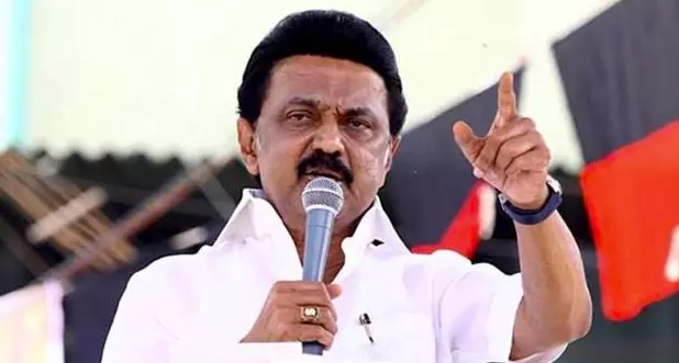 Tamil Nadu CM Stalin Talks to Beneficiaries of Welfare Scheme