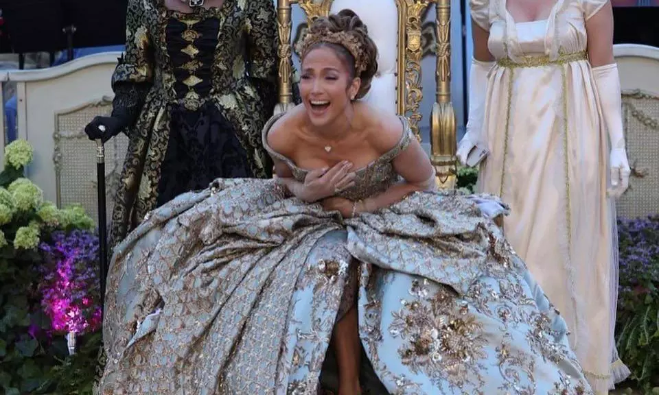 JLo Steals the Spotlight: The Ultimate Birthday Belle in a Bridgerton Fantasy!