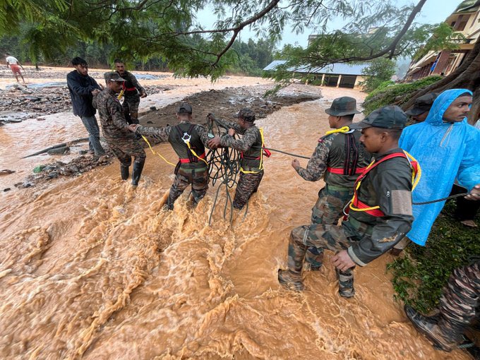 200 soldiers from Kannur DSC centre deployed for relief ops in Wayanad