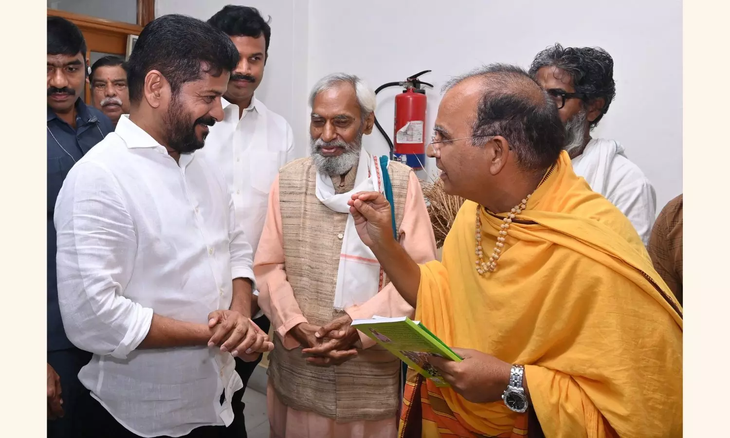 Noted agriculturist Subhash Palekar meets CM Revanth Reddy