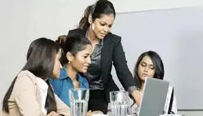 Women in Corporate Jobs Love Challenging Projects But Face Challenges After Maternity Leave: Aon