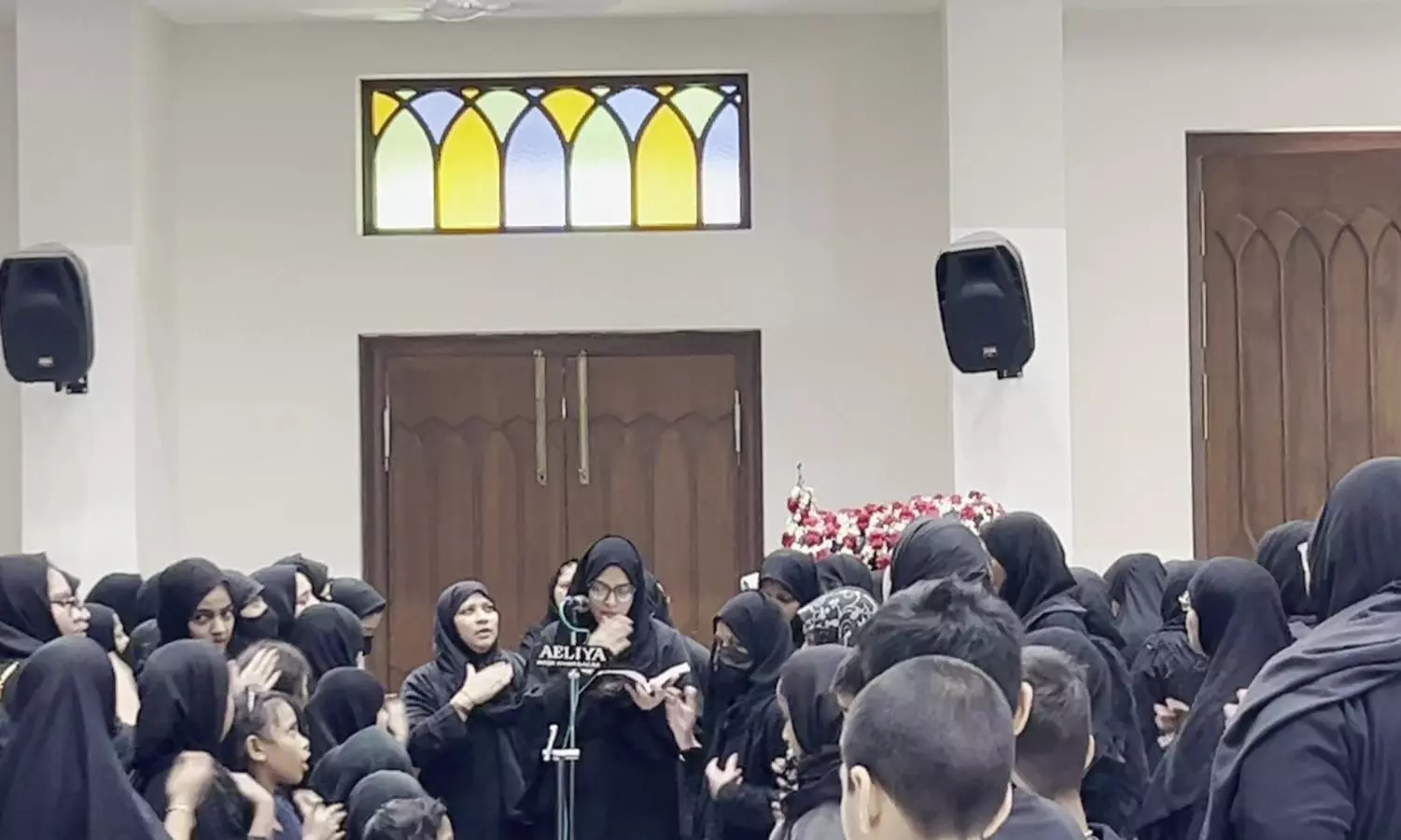 Shia women get to pray at Ibadat Khana Hussaini