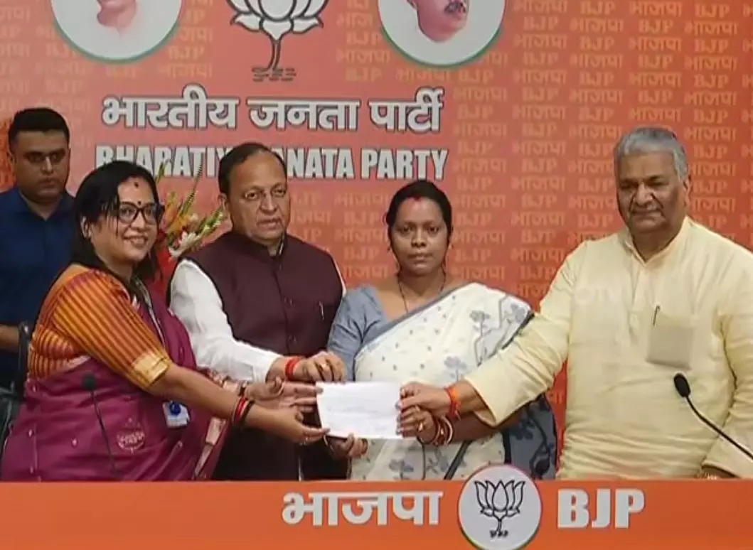 A day after quitting BJD, ex-Rajya Sabha member Mamata Mohanta joins BJP