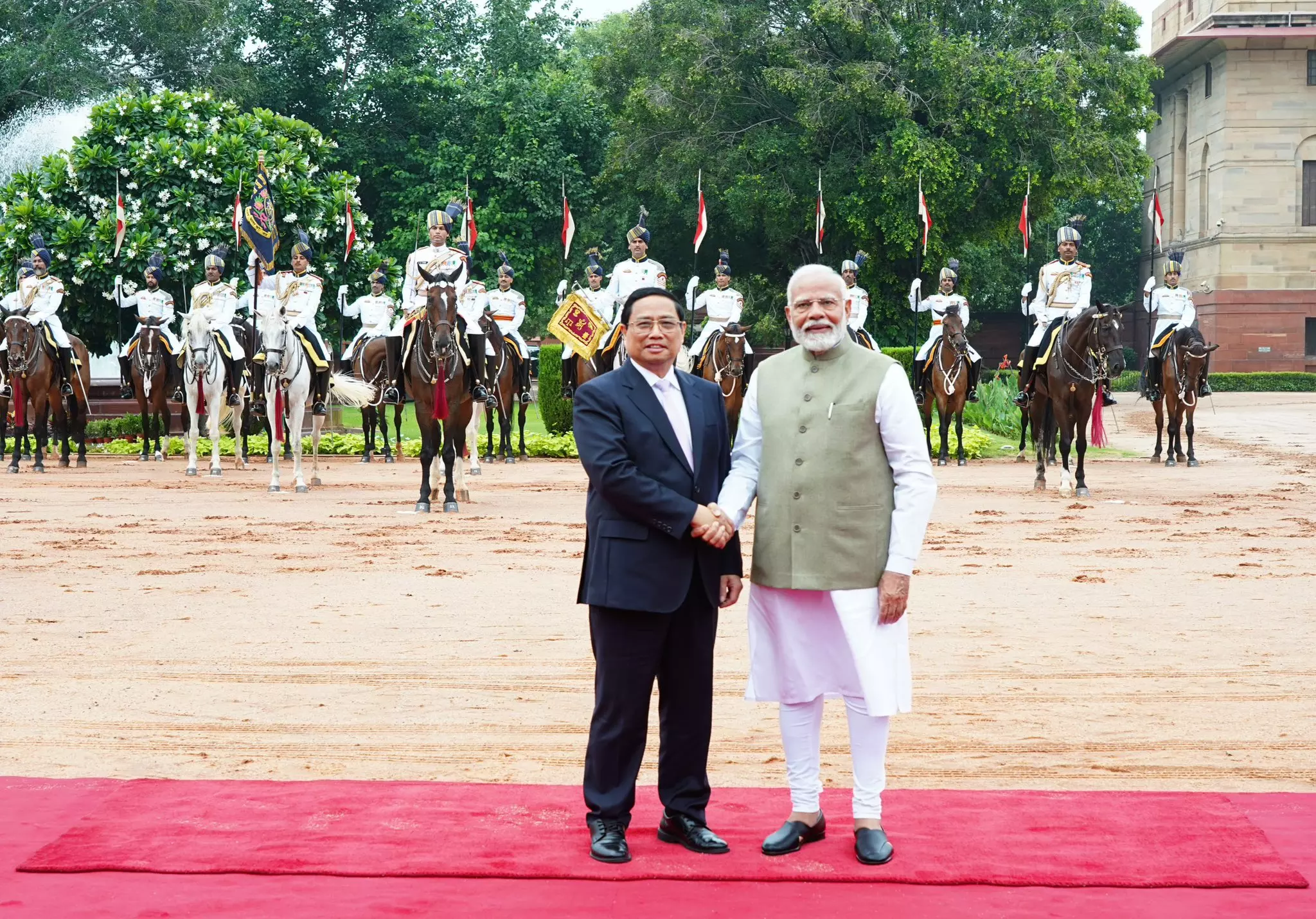 India, Vietnam Forge Stronger Ties with $300M Aid and Defence Pact