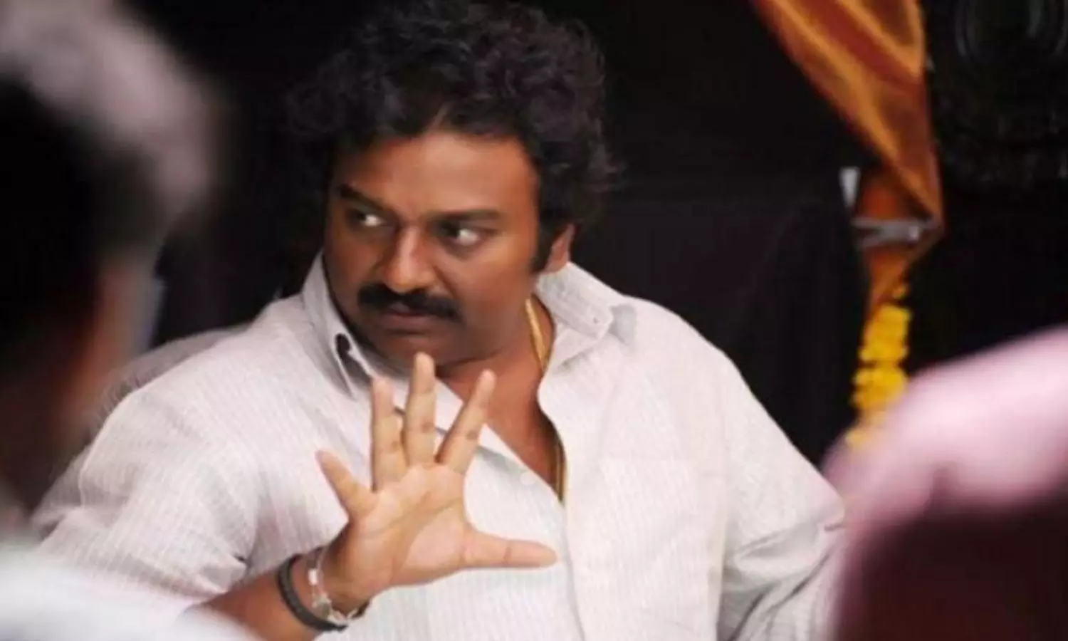 VV Vinayak spending time with astrologers?