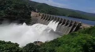 Andhra Pradesh: Srisailam Reservoir Releases 5.54 Lakh Cusecs, Draws Large Crowds