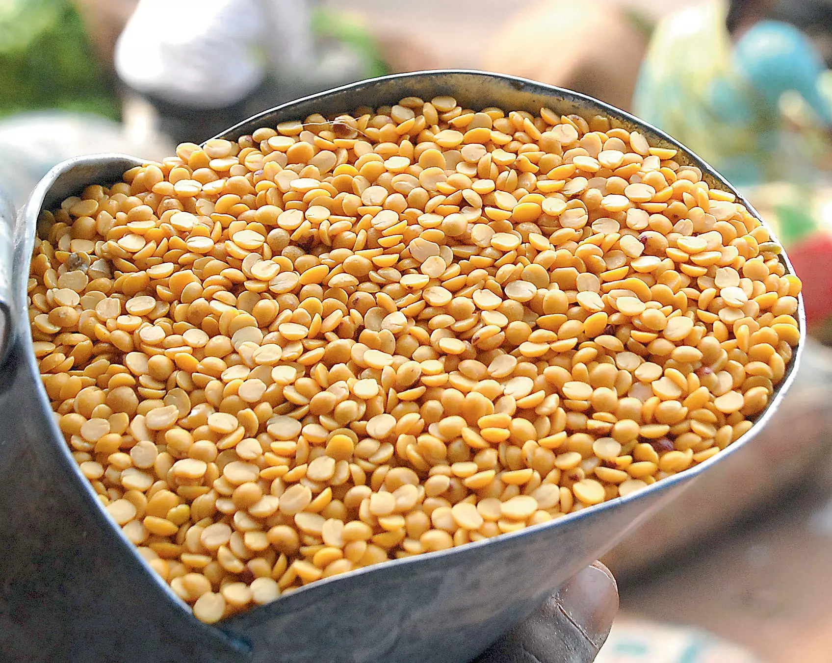 A Sigh of Relief, Say People After Dal and Rice Made Available at Subsidised Prices at Special Counters