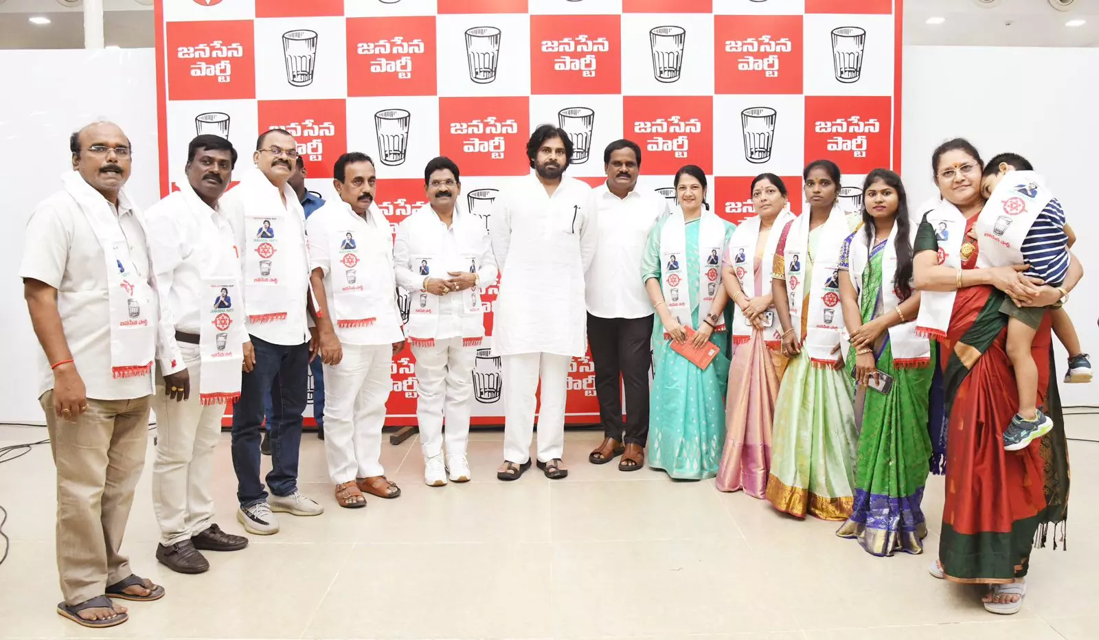 5 YSRC corporators from GVMC join Janasena