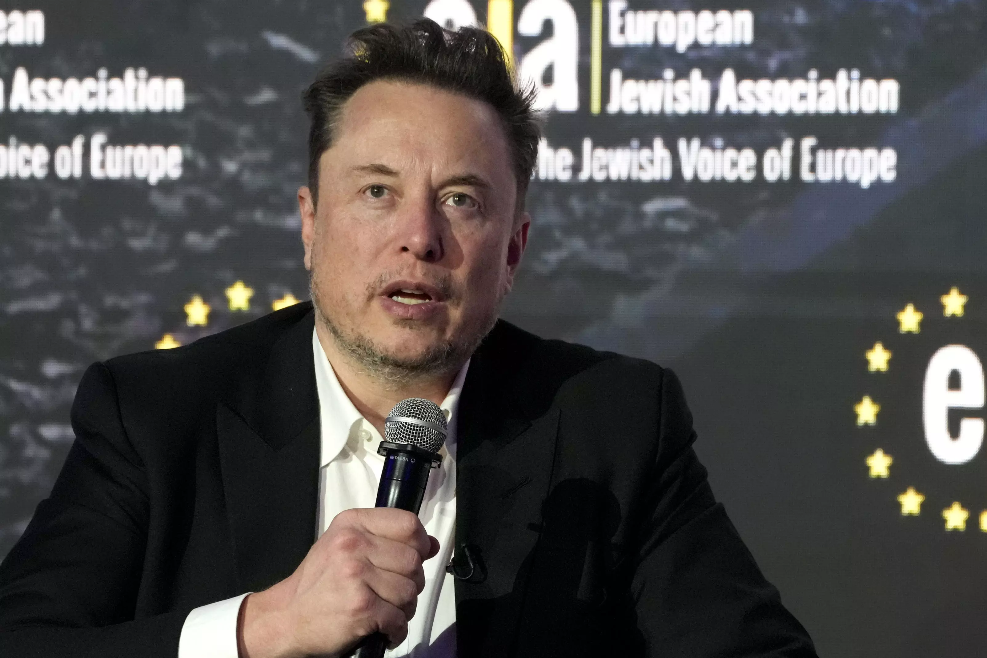 UK govt calls on Elon Musk to act responsibly amid provocative posts as unrest grips country