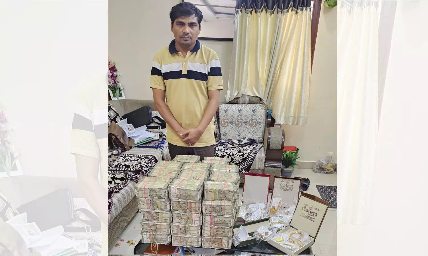 ACB seizes Rs 2.93 cr from municipal employees home