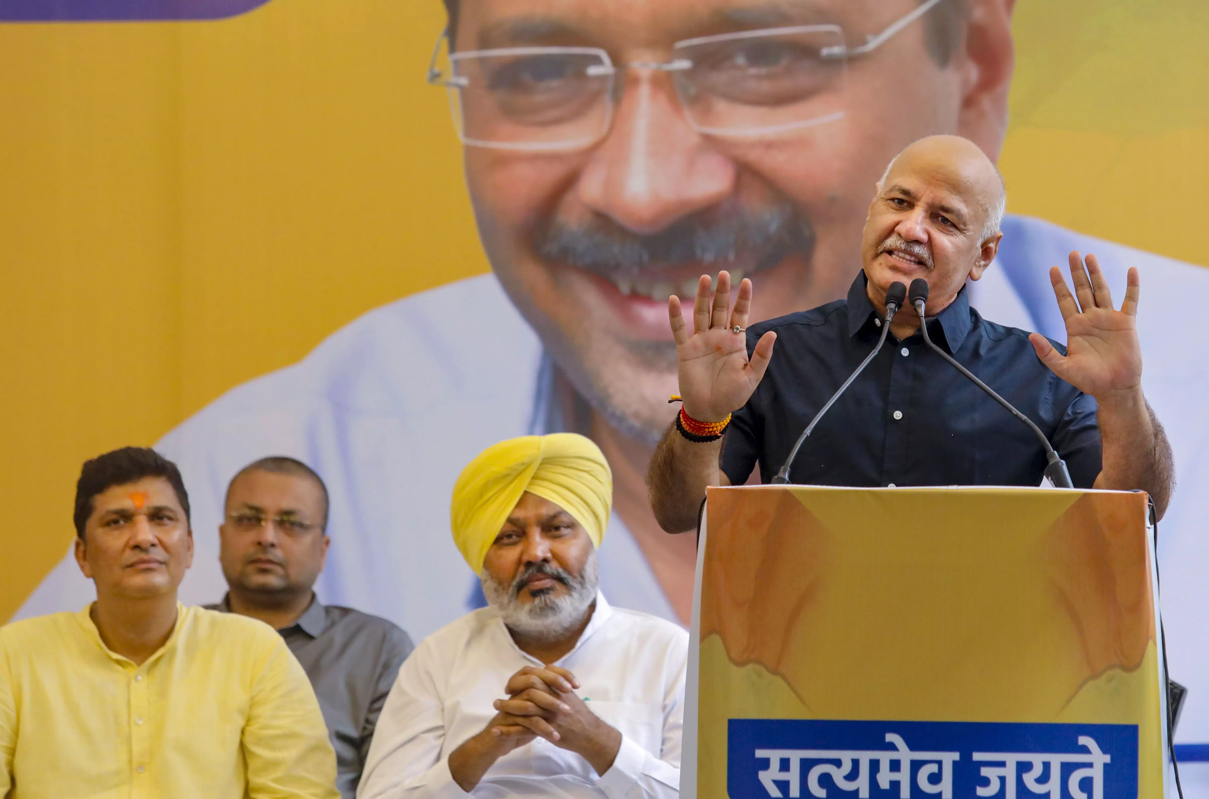 Sisodia calls upon people to fight against dictatorship in country