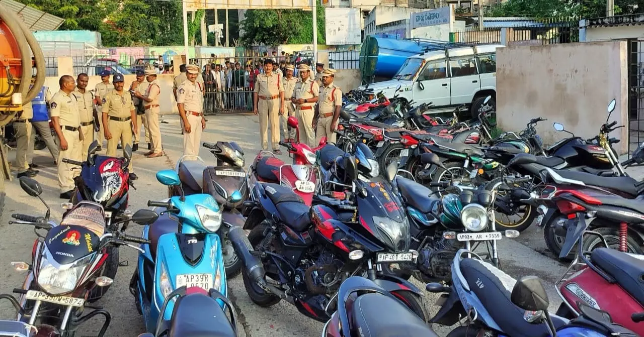 Andhra Pradesh: Cops Seize 103 Vehicles in Cordon, Search Operation