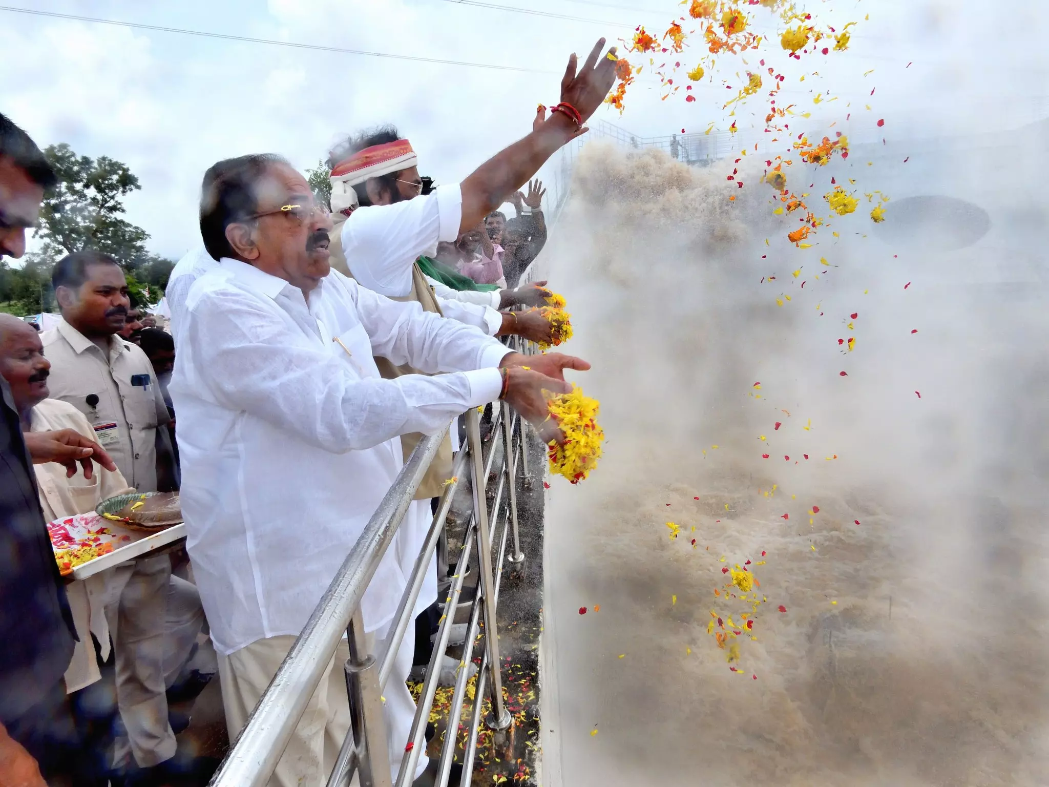 Nagarjunasagar Waters To Irrigate Nalgonda, Khammam for Two Crops