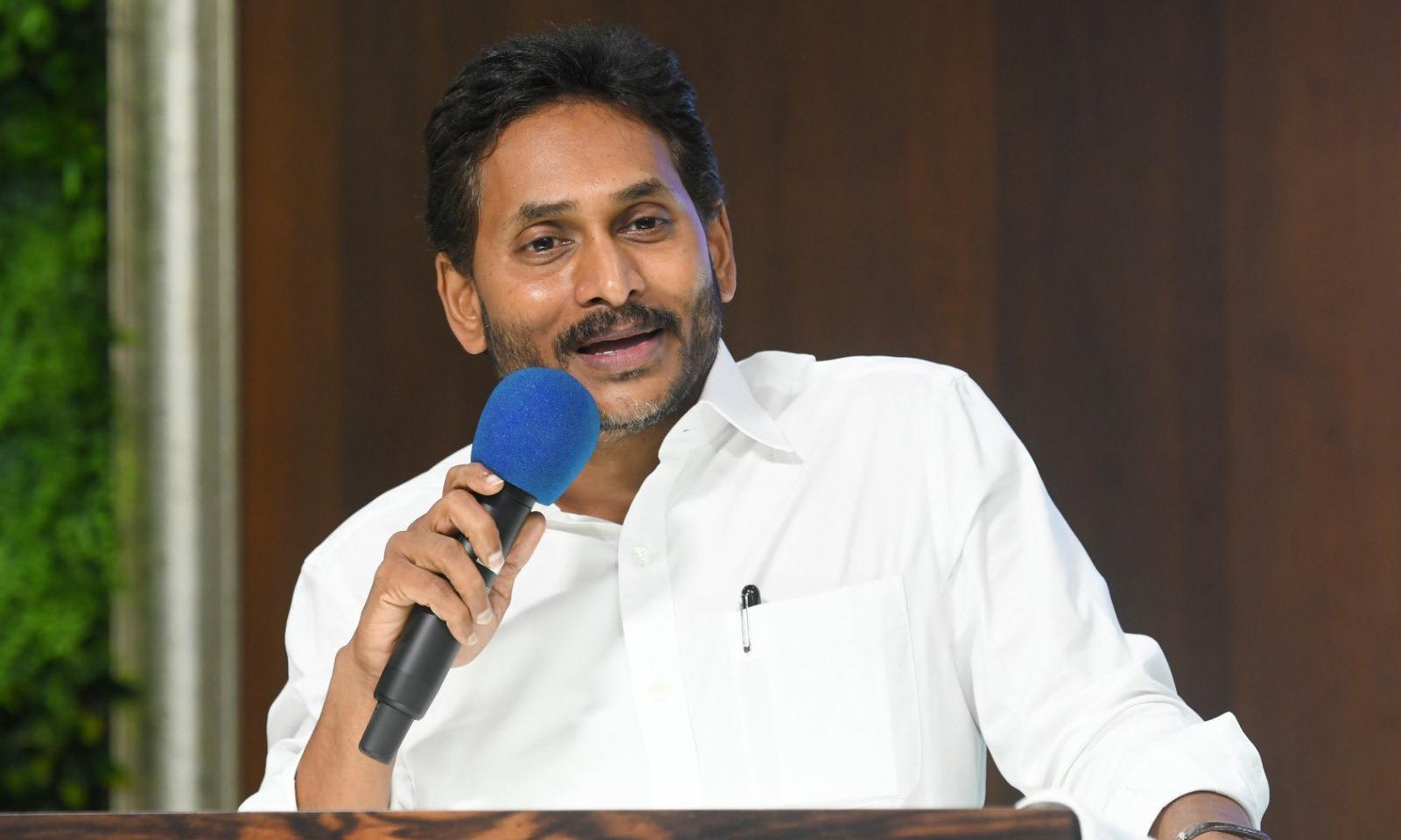 Jagan quotes CAG saying YSRC’s AP debt only Rs 6.4 lakh crore