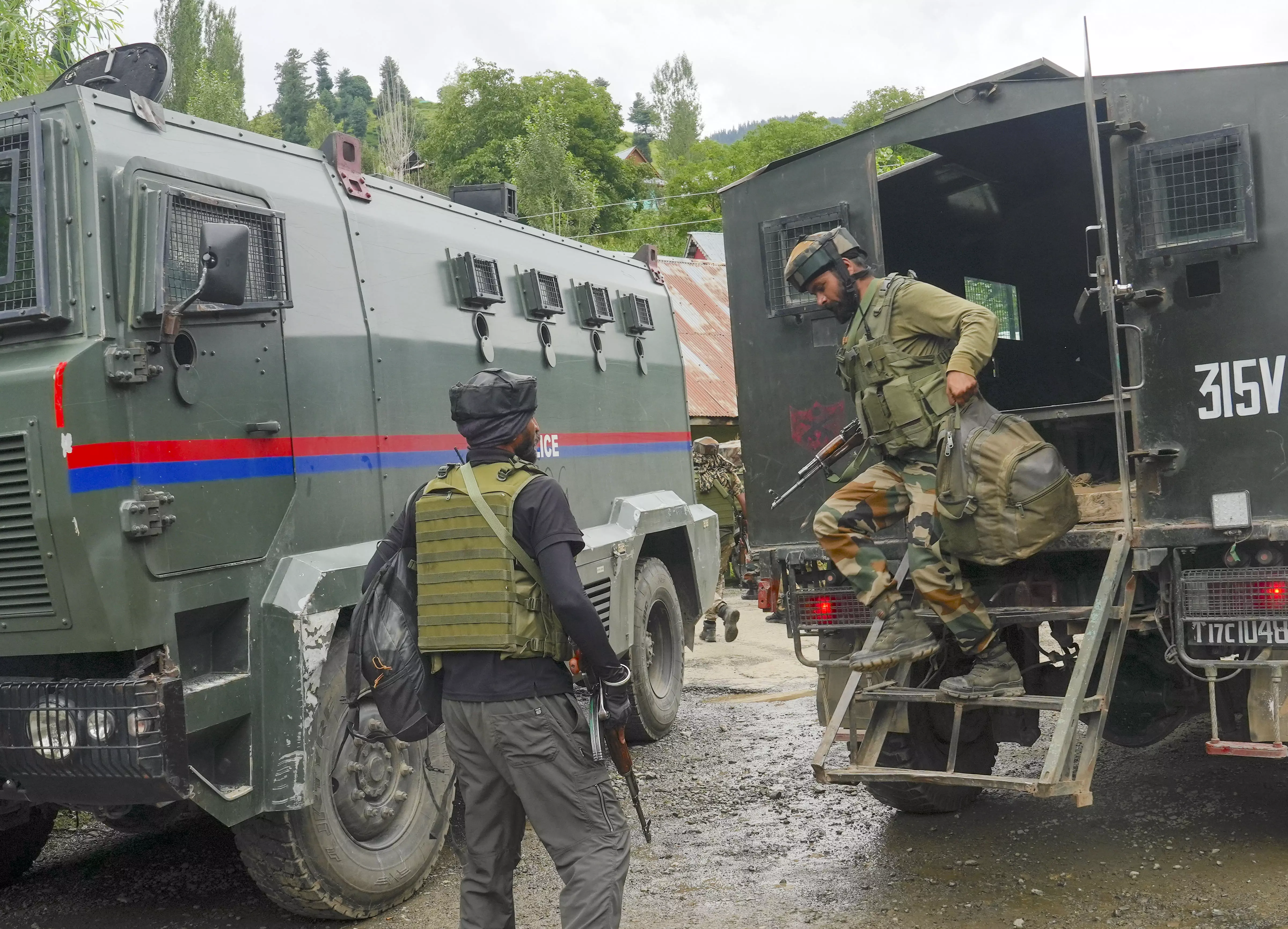 J-K: Kokernag Operation in Anantnag enters 3rd day, more forces deployed