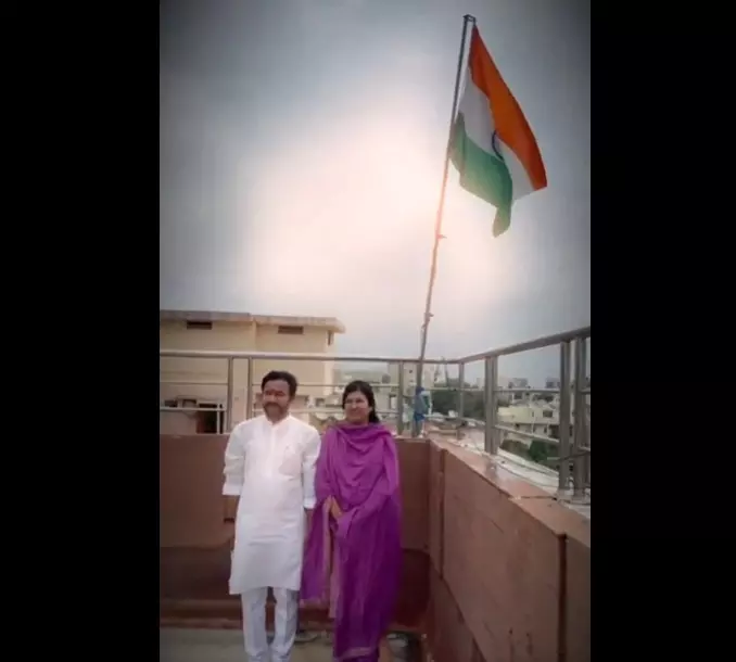 Kishan hoists National Flag on top of his residence