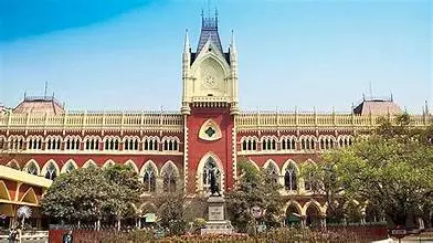 Calcutta HC orders CBI investigation in Bengals doctor rape, murder case