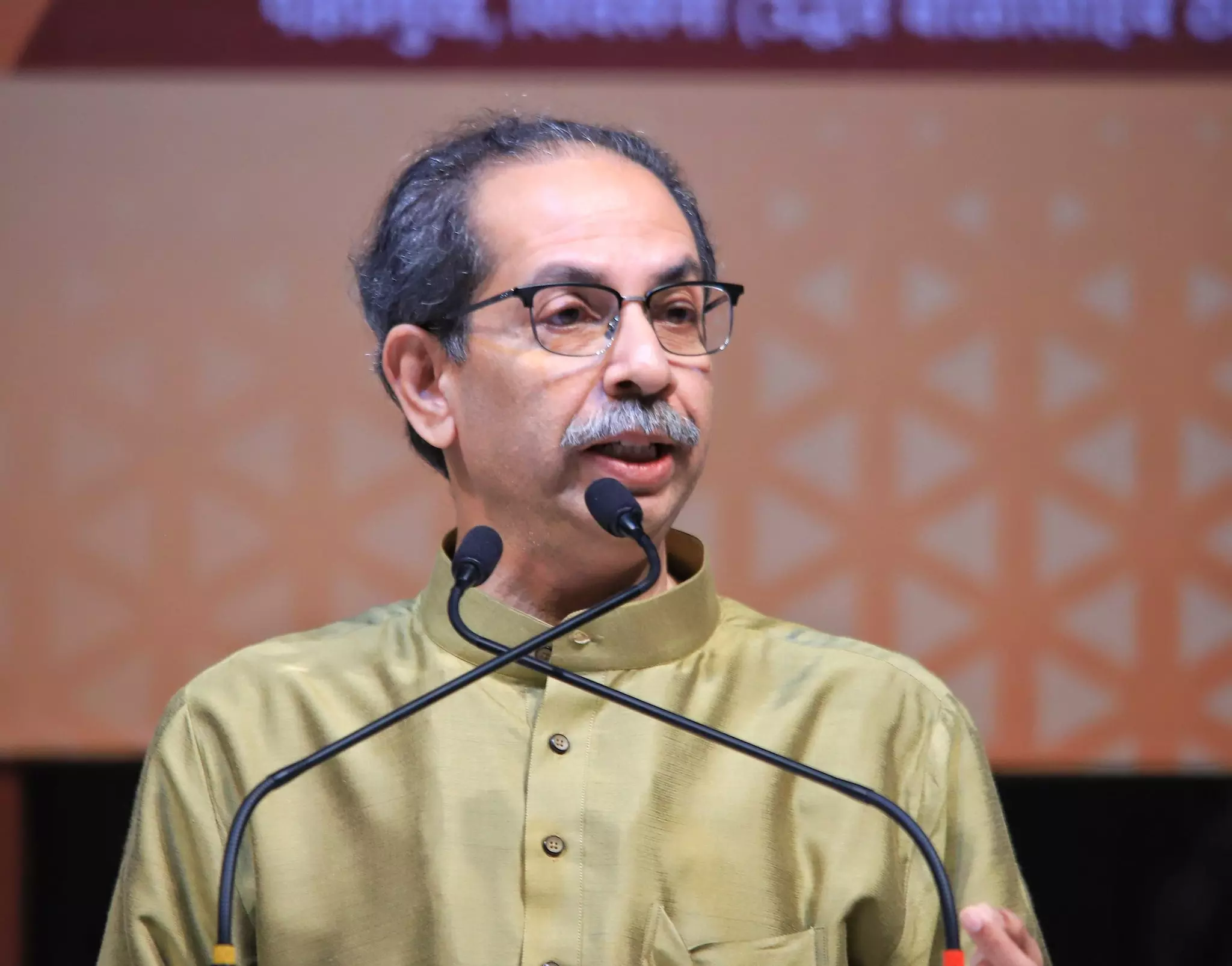 Congress tries to pacify sulking Uddhav Thackeray