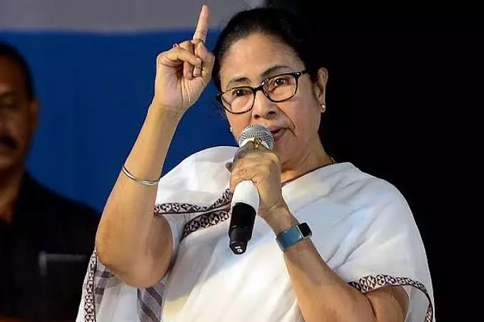 CM Mamata Banerjee Leads Rally in Kolkata, Demands Justice for Raped and Murdered Woman Doctor