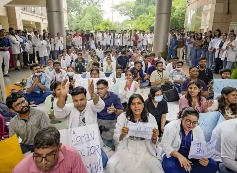 Hyderabad: 6 days of medicos protests with flash mobs, bike rallies, songs