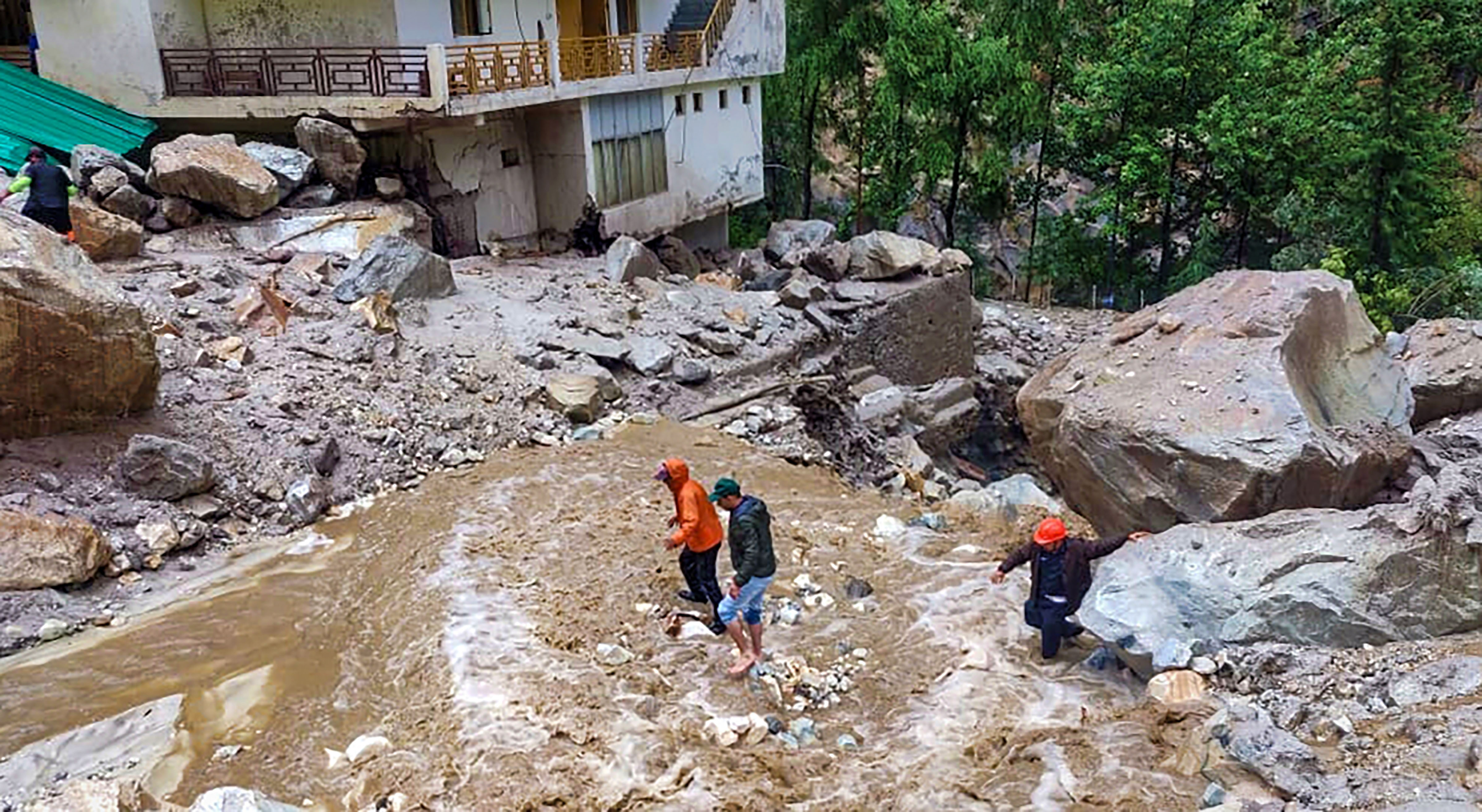 Himachal flash floods toll hits 32