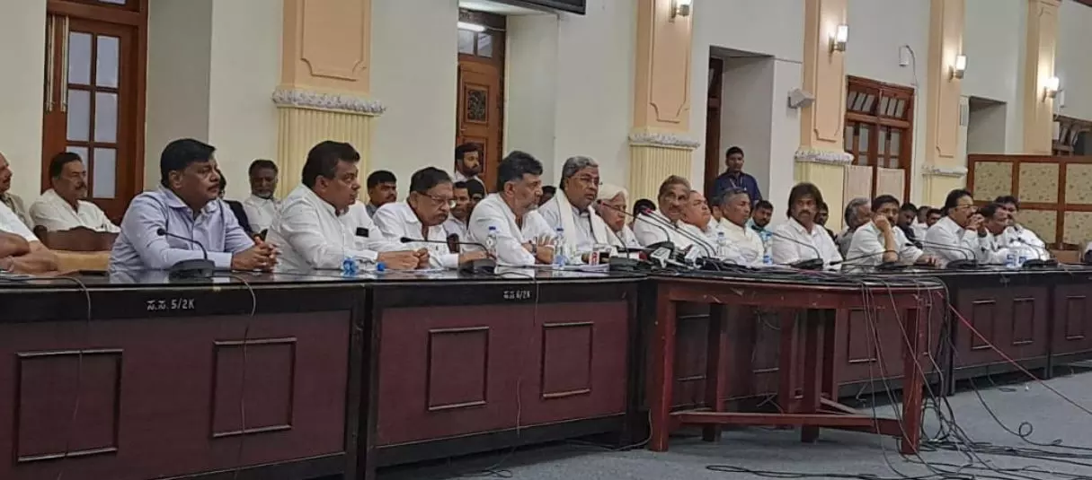 Karnataka Cabinet Condemns Governor’s Grant of Prosecution Against CM