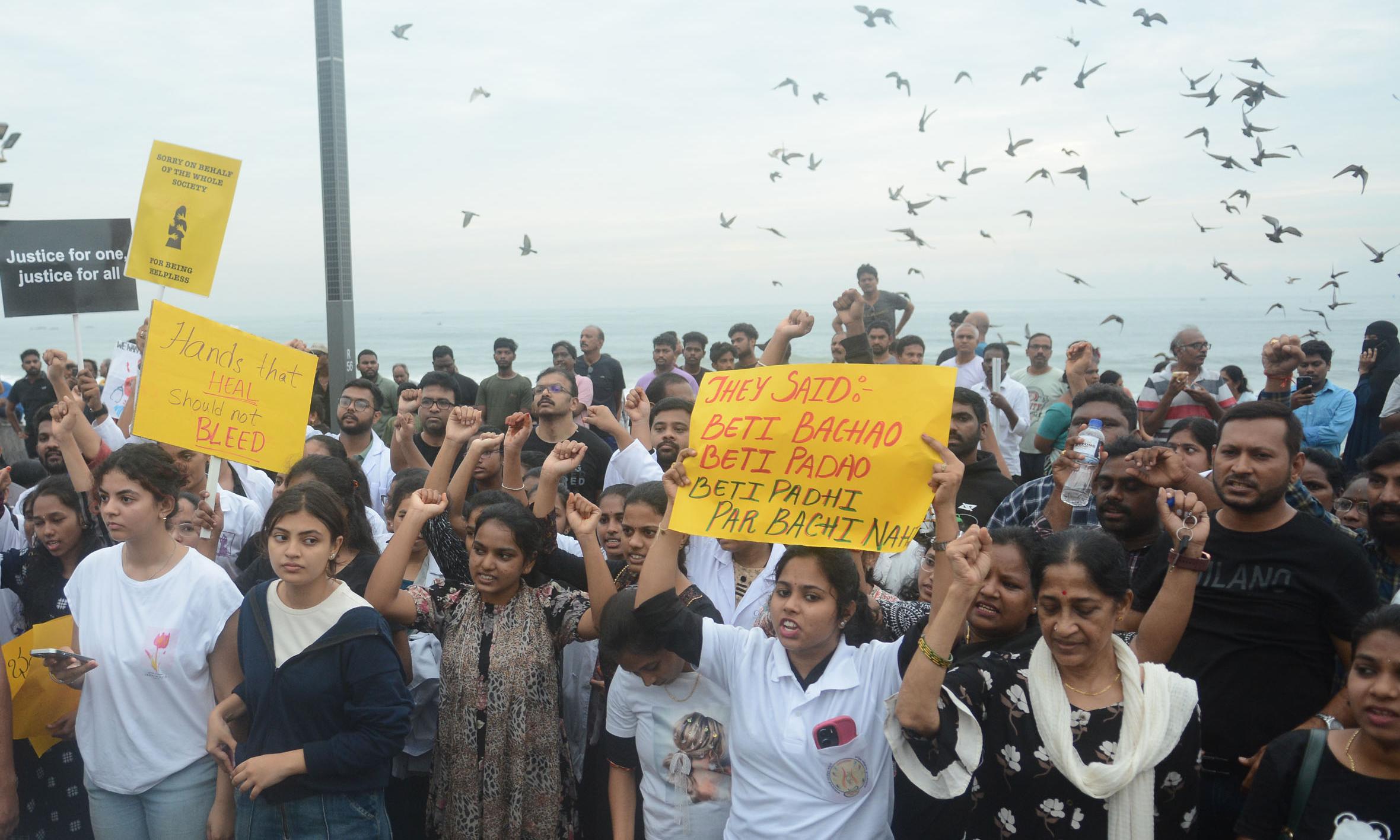 AP: Junior Doctors to Continue Stir Today