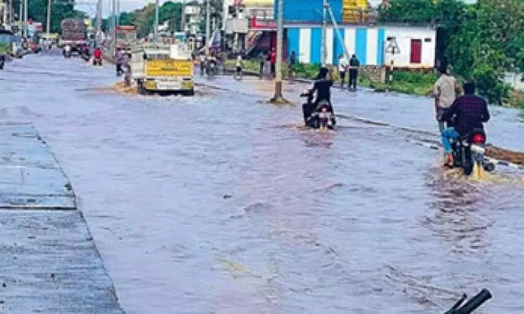 Heavy Rains Disrupt Life in Kurnool Region