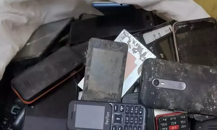 Ramagundam Cops Nab 4, Seize 4K Mobile Phones