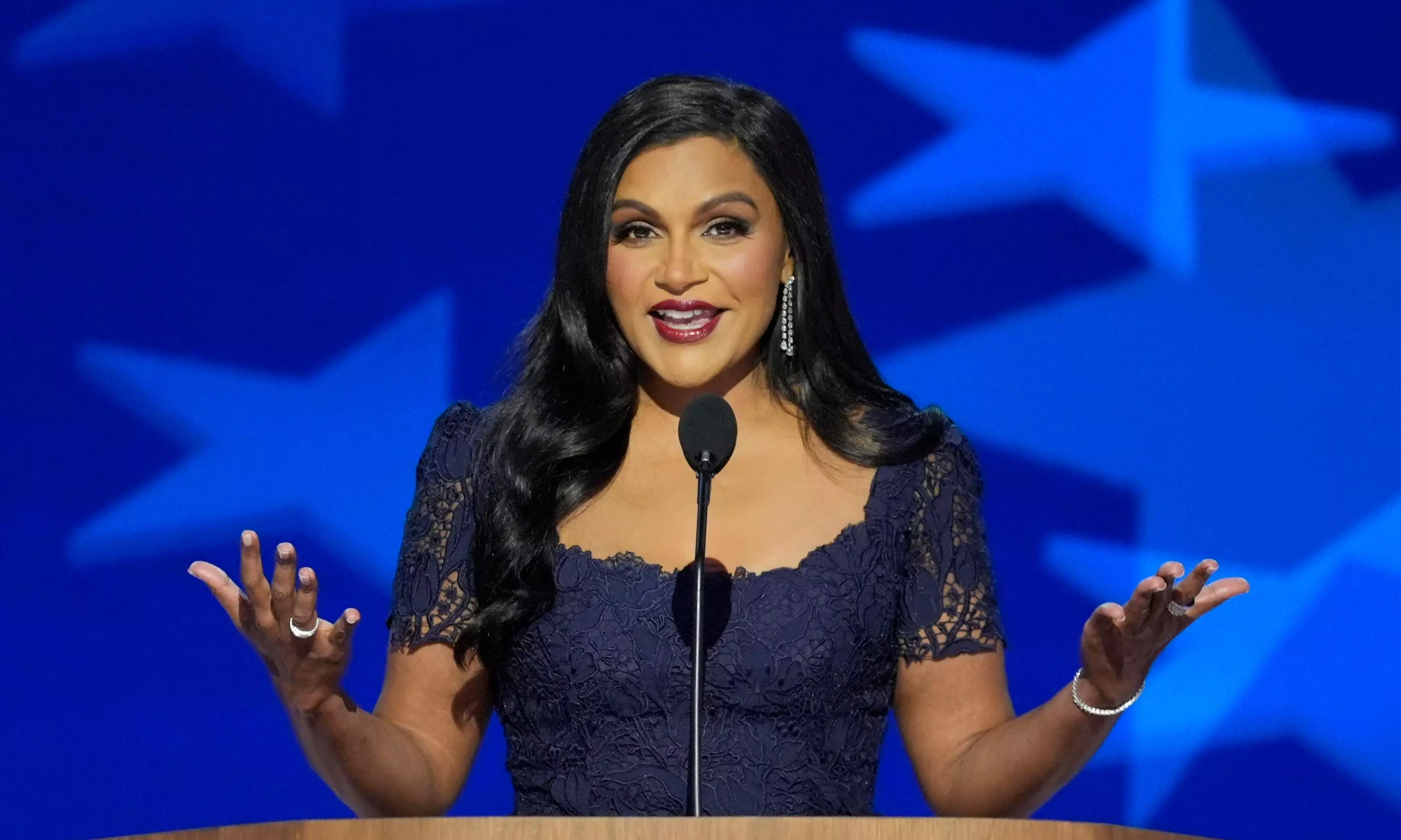 Mindy Kaling hosts primetime portion of Democratic National Convention