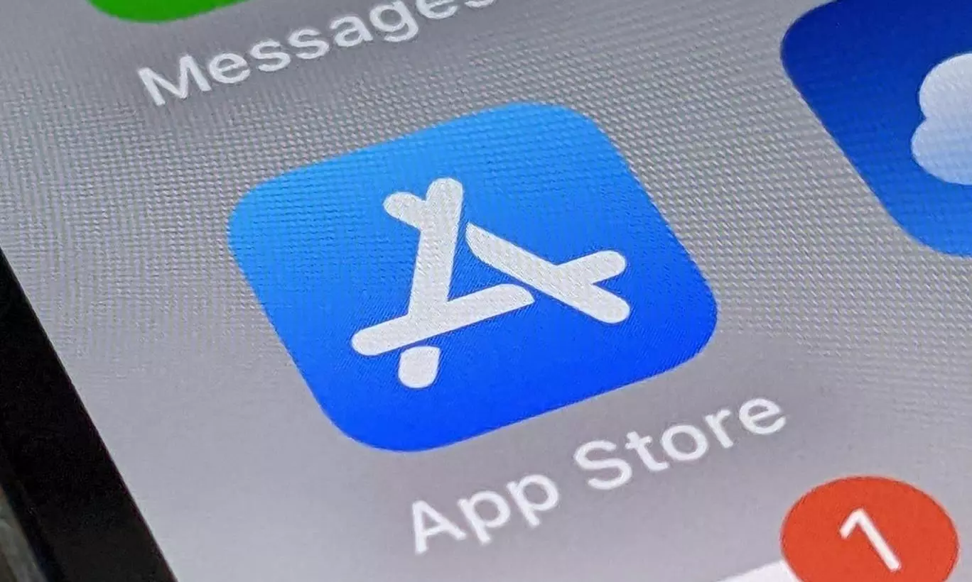 Apple to Let iPhone Users in Europe Delete its App Store